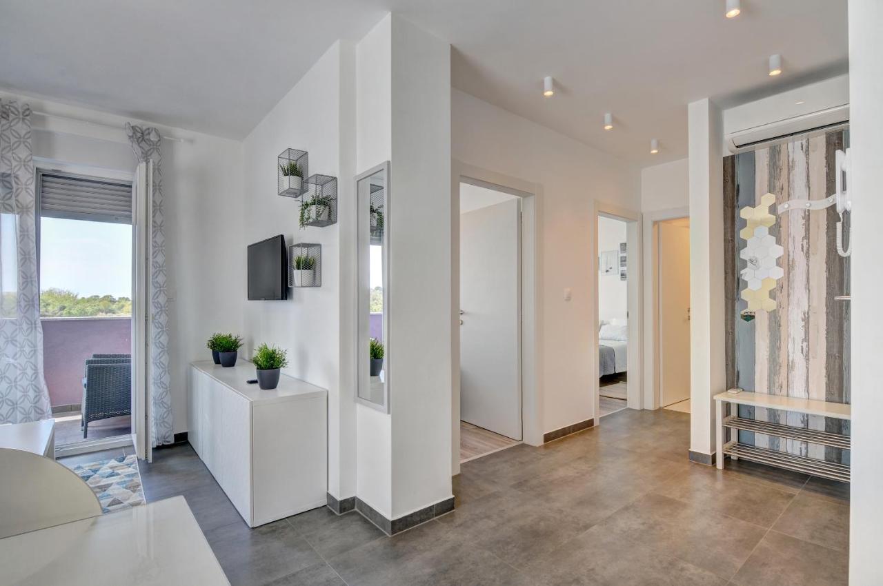Apartment Log In Stinjan ภายนอก รูปภาพ