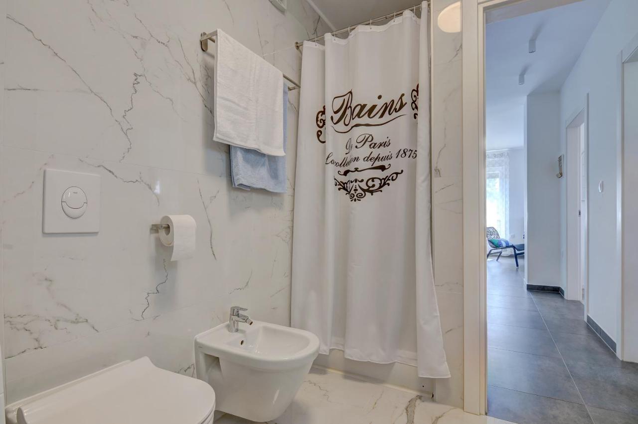Apartment Log In Stinjan ภายนอก รูปภาพ