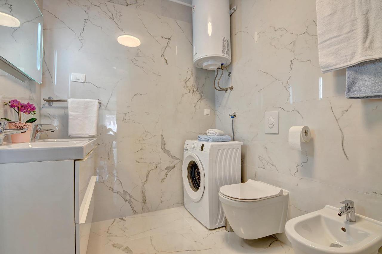 Apartment Log In Stinjan ภายนอก รูปภาพ